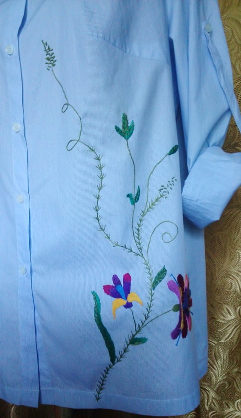 Рубашка с вышивкой ручной работы ''Ирина'' (передняя часть)