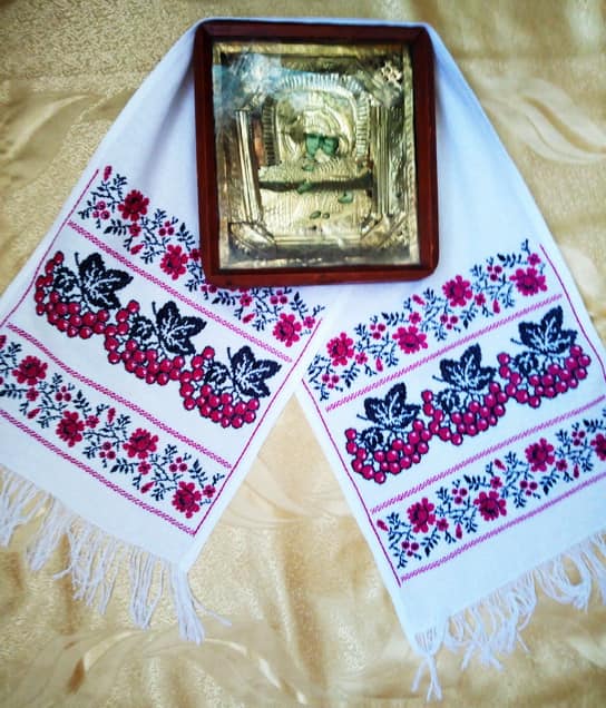 Рушник на икону для невесты